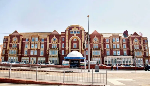 The Cliffs Hotel (1)